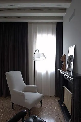 Maison Matilda - Luxury Rooms Treviso Guest house